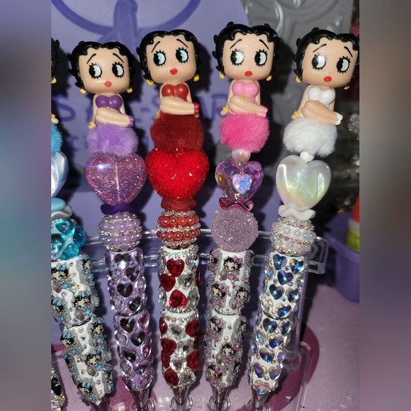 Betty Boop Figure Bling Pens-Choose your Color, priced individually - Picture 15 of 16